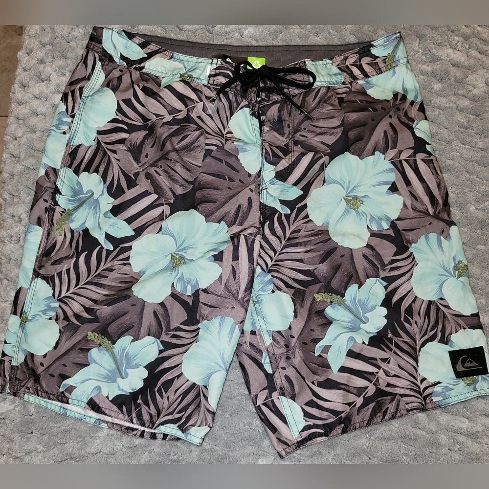 Quiksilver Board Shorts Sz‎ 32 Hibiscus Palm Print